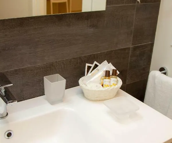 Le Del Corso Bed & Breakfast Syracuse